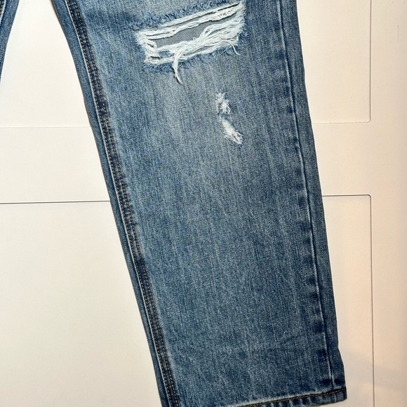 NWT EVIDNT Los Angeles Malibu Girlfriend Distressed Jeans Size 26 - Picture 5 of 9
